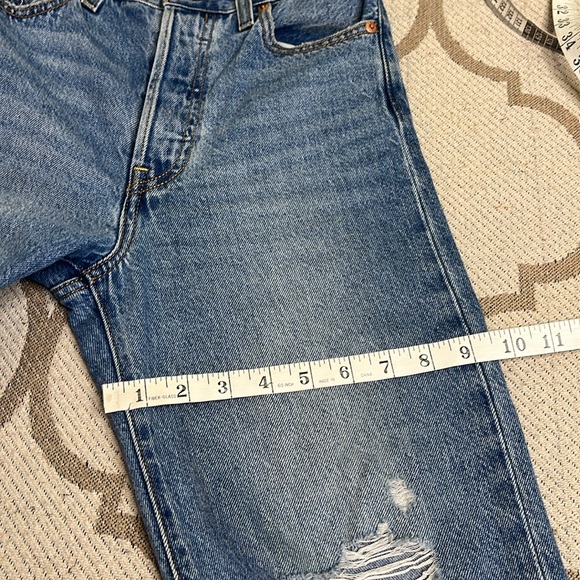 Levi's Ribcage distressed blue Straight Ankle Jeans capital E - Picture 15 of 17